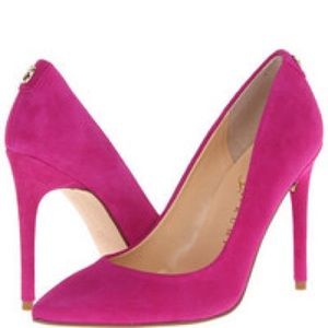 Ivanka Trump Hot pink suede pumps Carra 7.5